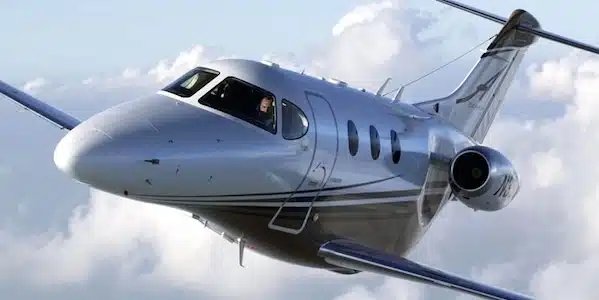 avion raytheon 1er