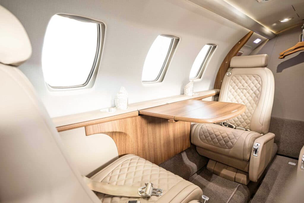 Cessna Citation CJ1 Location jet prive interieur