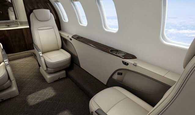 Jet privé Learjet 75 siège en cuir blanc