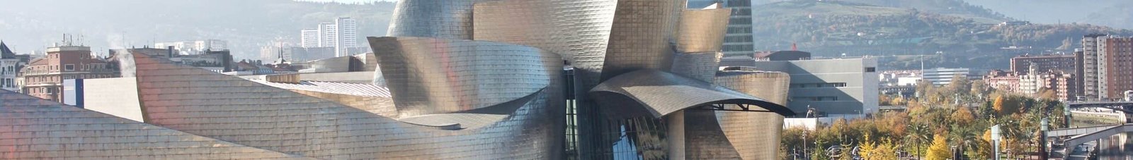 Location de jet privé devant le musée Guggenheim Bilbao