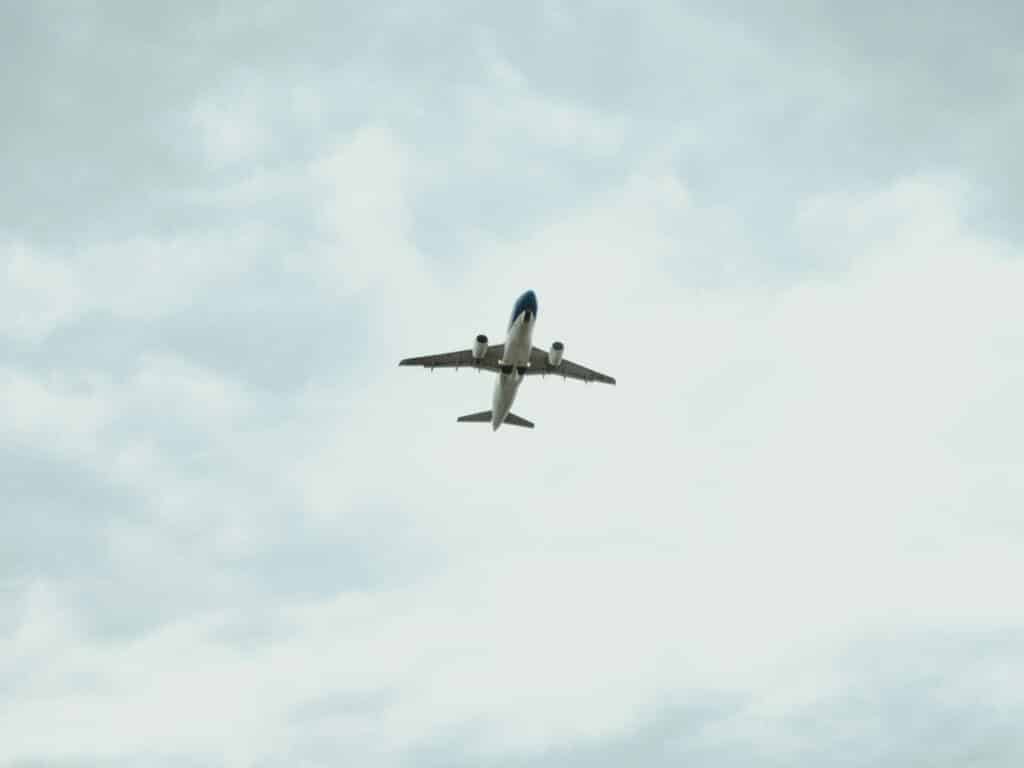 Wet lease aircraft