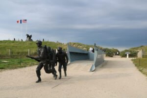 Utah Beach HELICOPTER EXPERIENCE Utah Beach HELICOPTER EXPERIENCE