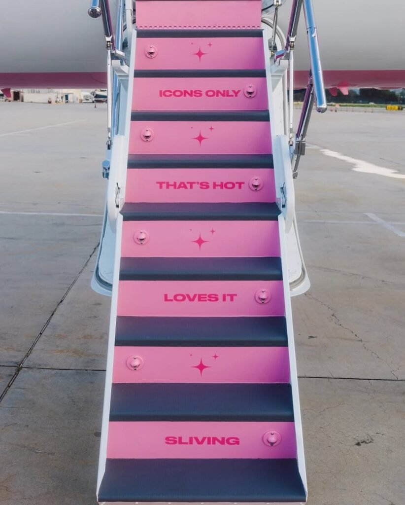 Sliv Air: Paris Hilton signe un Gulfstream à son image
